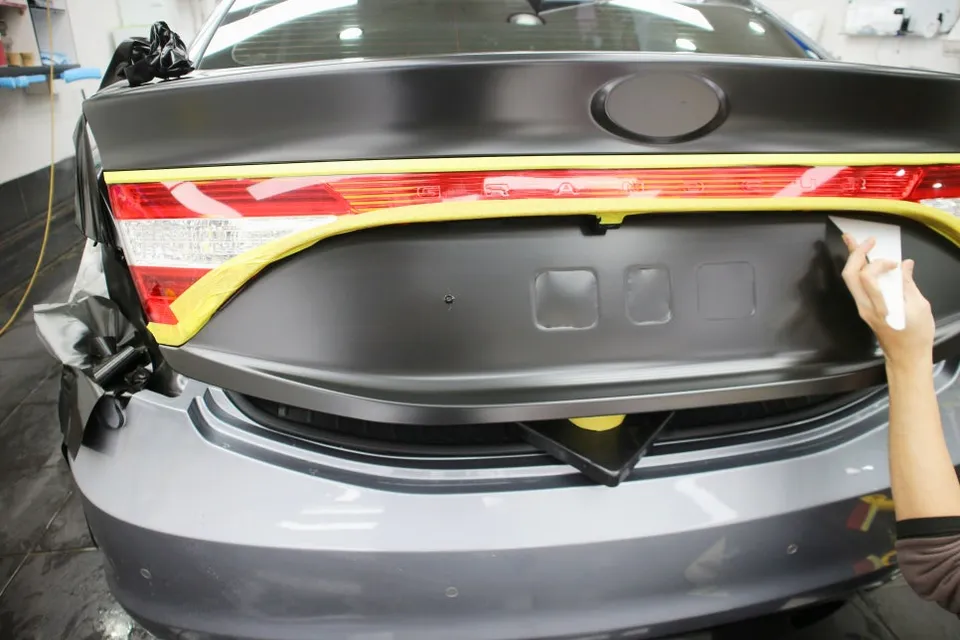 Hyundai Grandeur HG vinyl wrap - Hyundai Grandeur HG Vinyl Wrap Installation Review — Cost photo 4