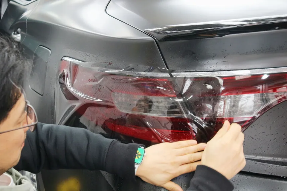 Hyundai Grandeur HGのカーラッピング事例 施工写真 1-3