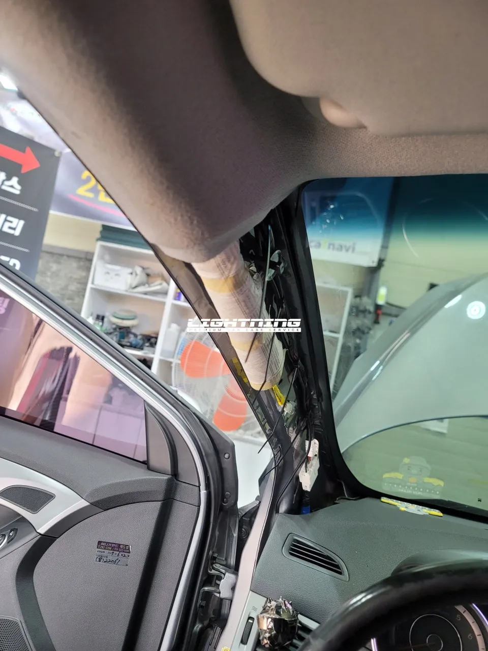 Hyundai Elantraのドラレコ取付事例|費用目安・仕上がり 施工写真 1-3