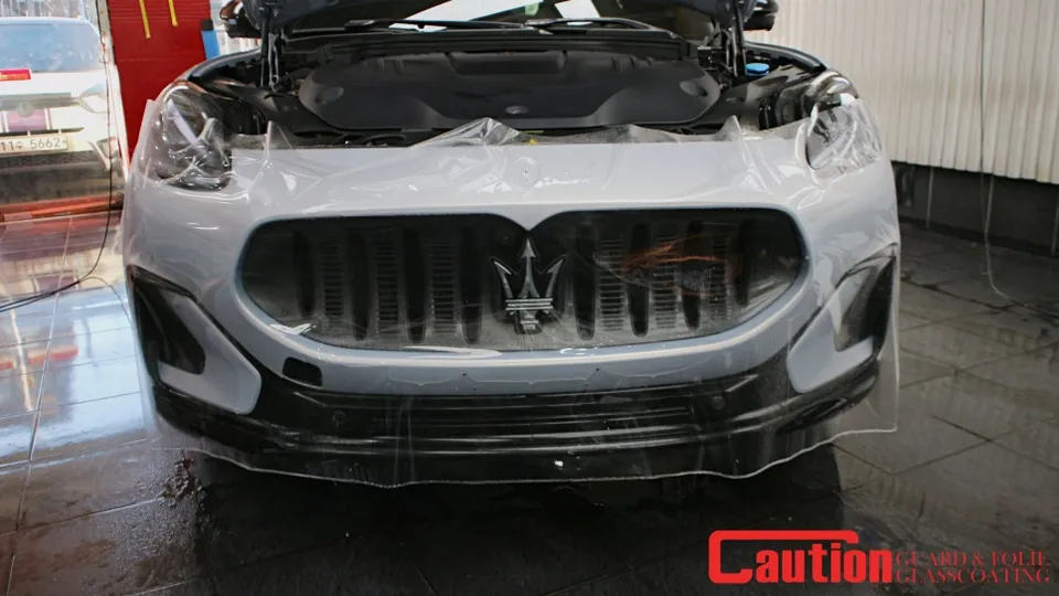 Maserati GrecaleのPPF施工事例 施工写真 3