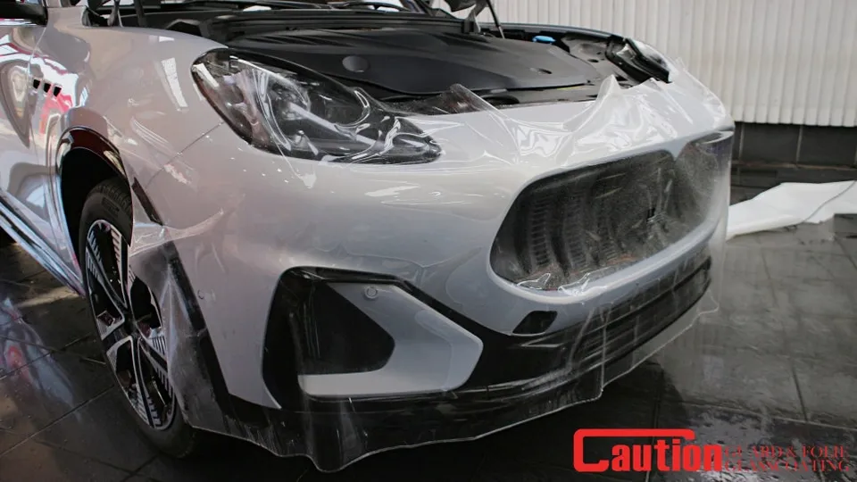 Maserati GrecaleのPPF施工事例 施工写真 4
