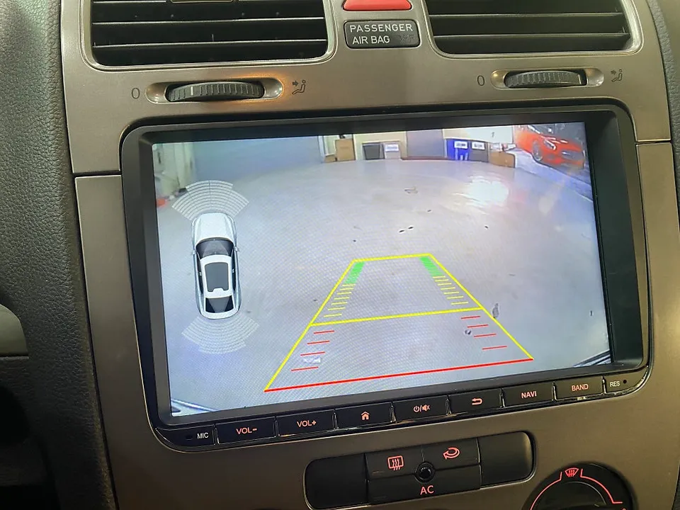 Volkswagen GolfのAndroid Auto・CarPlay取付事例 施工写真 5