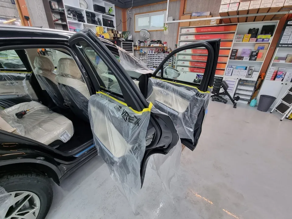 Genesis GV70 window tinting - Genesis GV70 Window Tinting Review: Solar Gard Saturn photo 6