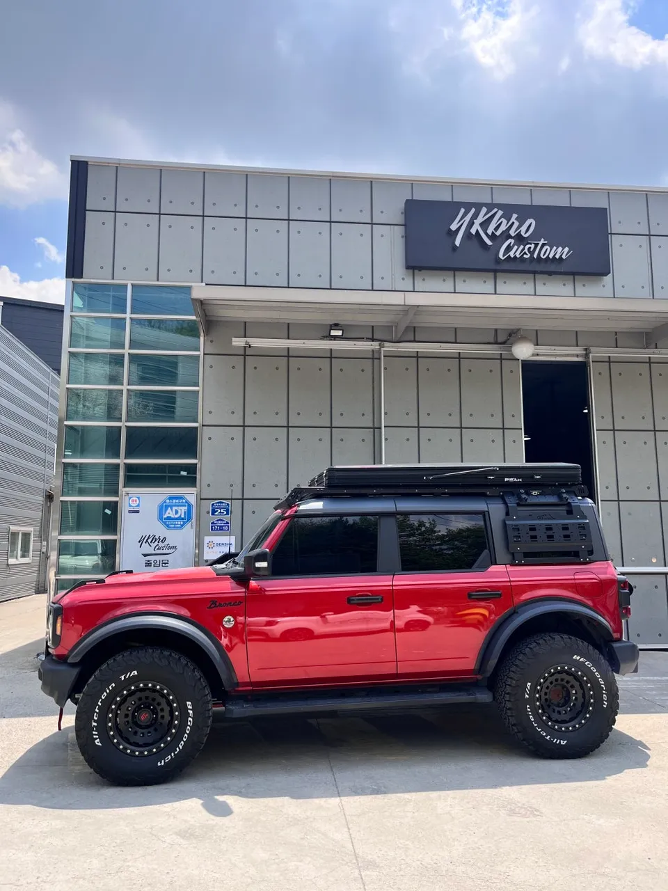 Ford Bronco car accessories installation result
