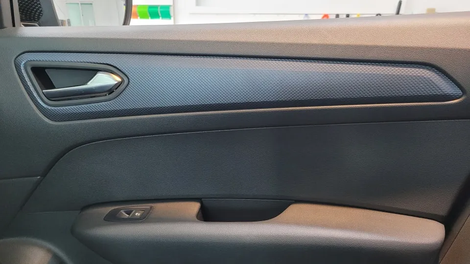 Renault Korea XM3 vinyl wrap - Renault Korea XM3 Vinyl Wrap Review - Stunning Interior Transform photo 4