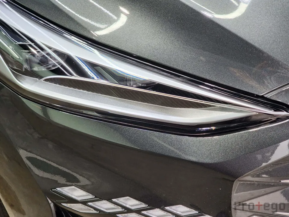 Kia K8 PPF施工事例|ヘッドライト・BCピラー・室内 施工写真 1-2