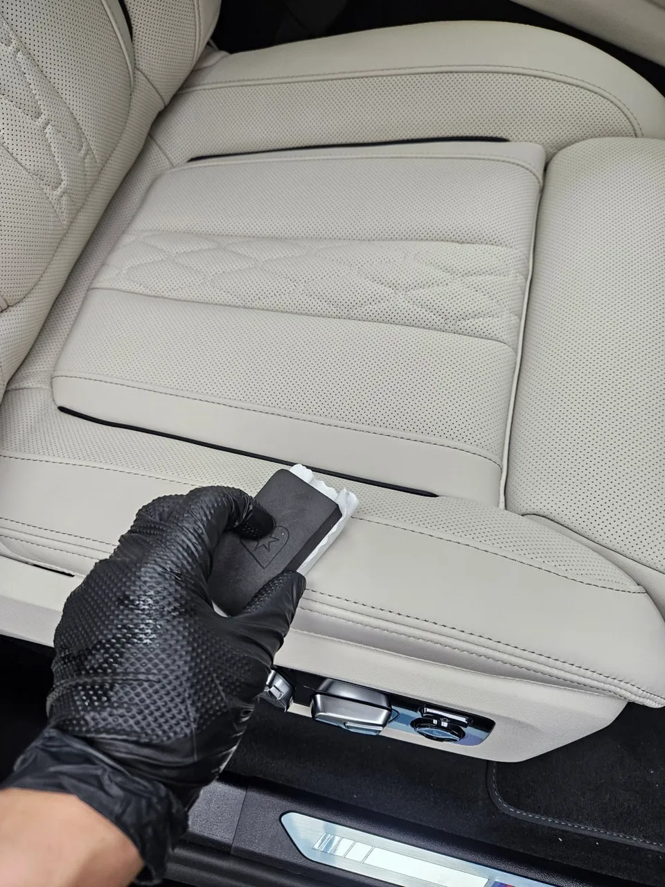 BMW X7 ppf - BMW X7 PPF Review: Ultimate Protection & Interior Care photo 6