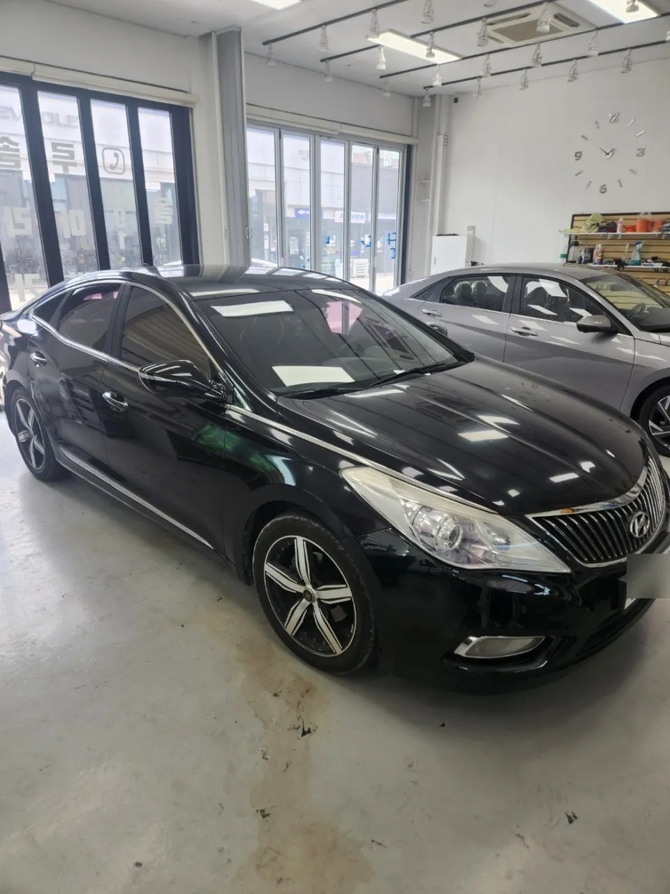 Hyundai Grandeur HG Window Tinting Review: Cost & Results Before