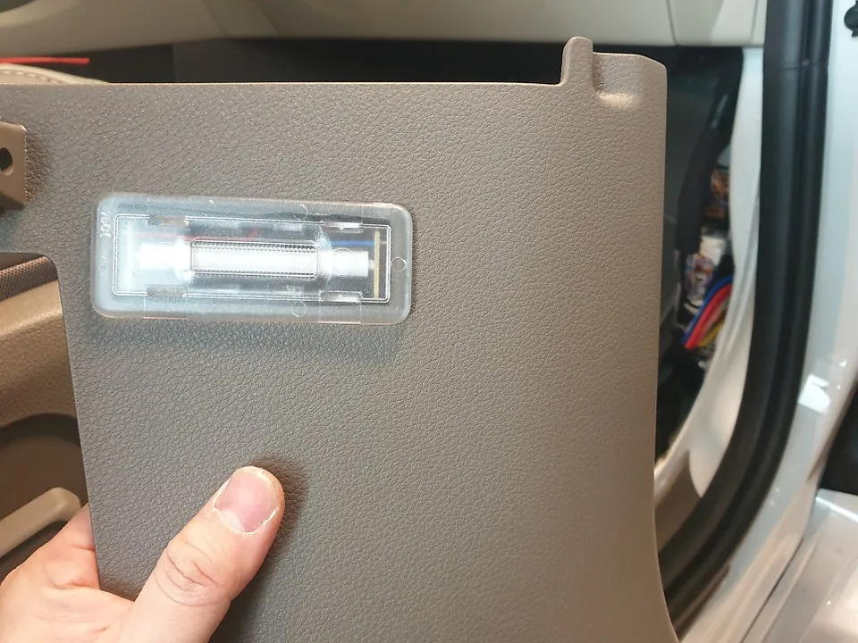Kia Carnival KA4 lighting upgrade - Kia Carnival KA4 Lighting Upgrade Review — Enhanced Ambiance & Fu photo 3
