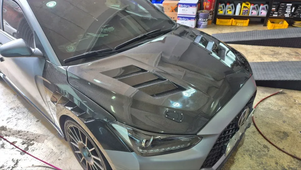 Hyundai Veloster JS Body Kit Review: Real Carbon Aero Kit Cost photo 2