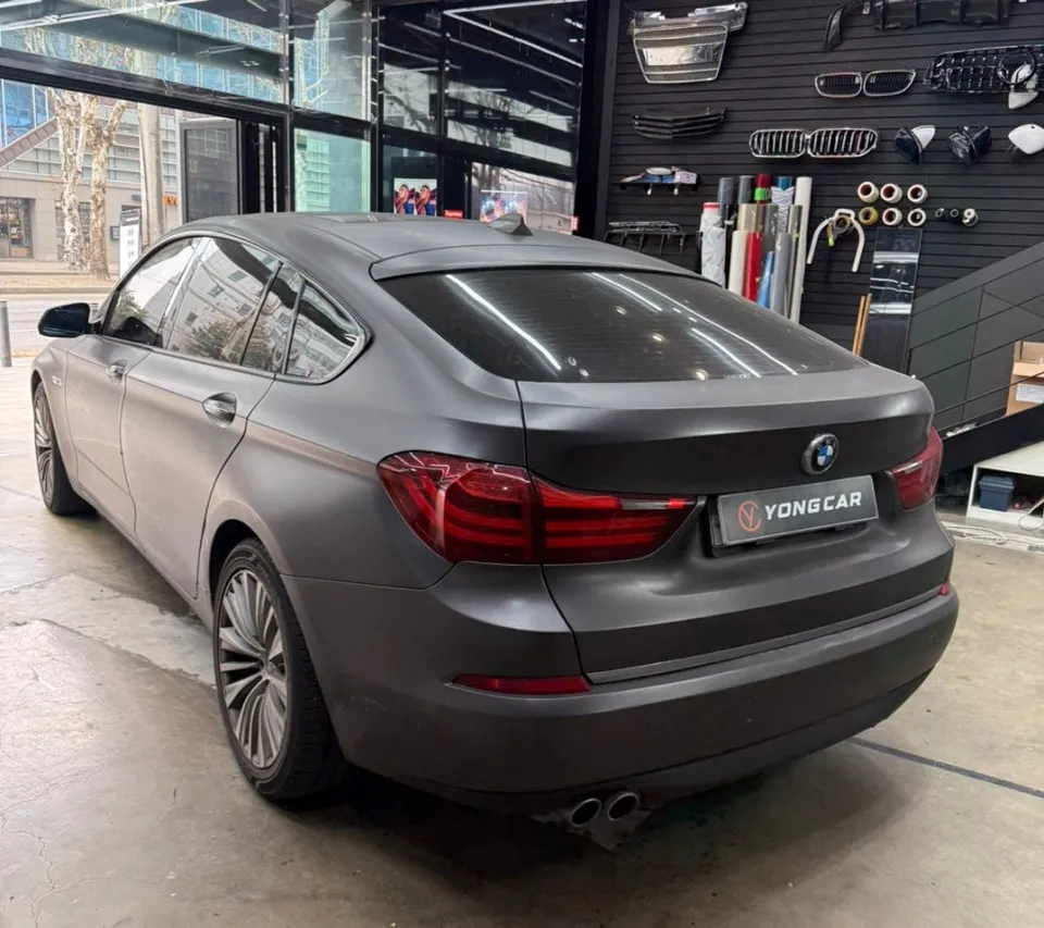 BMW 5 Seriesのカーラッピング事例｜費用目安・仕上がり 施工写真 1-2