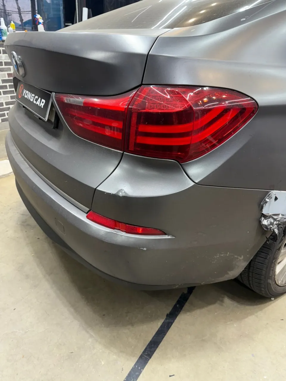 BMW 5 Seriesのカーラッピング事例｜費用目安・仕上がり 施工写真 3-2