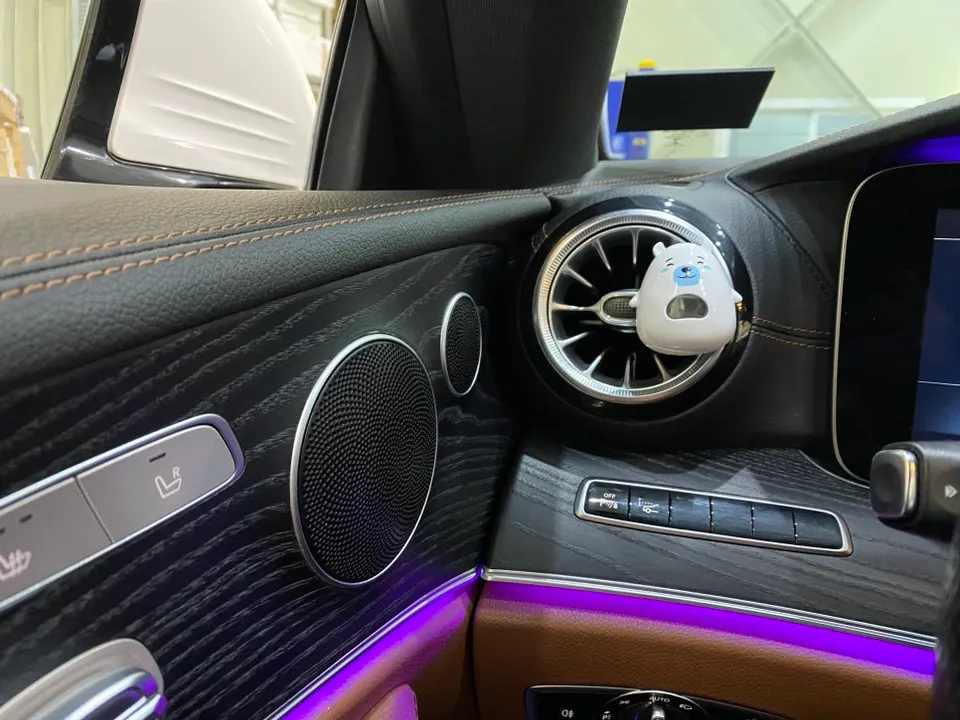 Mercedes-Benz E-Class W213 ambient lighting - Mercedes-Benz E-Class W213 Ambient Lighting Review photo 4