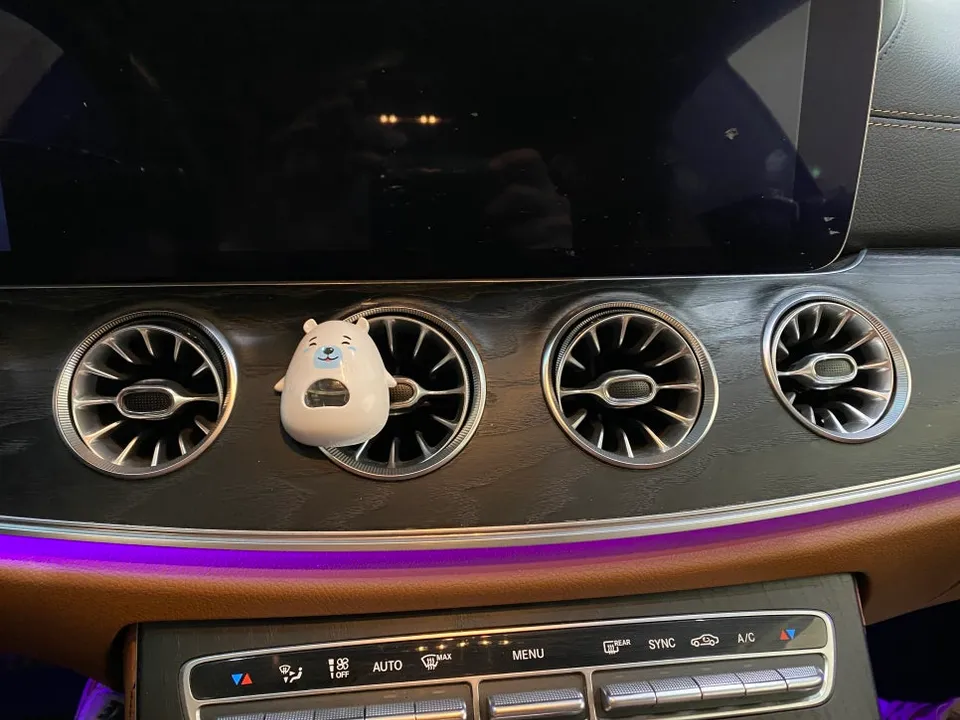 Mercedes-Benz E-Class W213 ambient lighting - Mercedes-Benz E-Class W213 Ambient Lighting Review photo 5