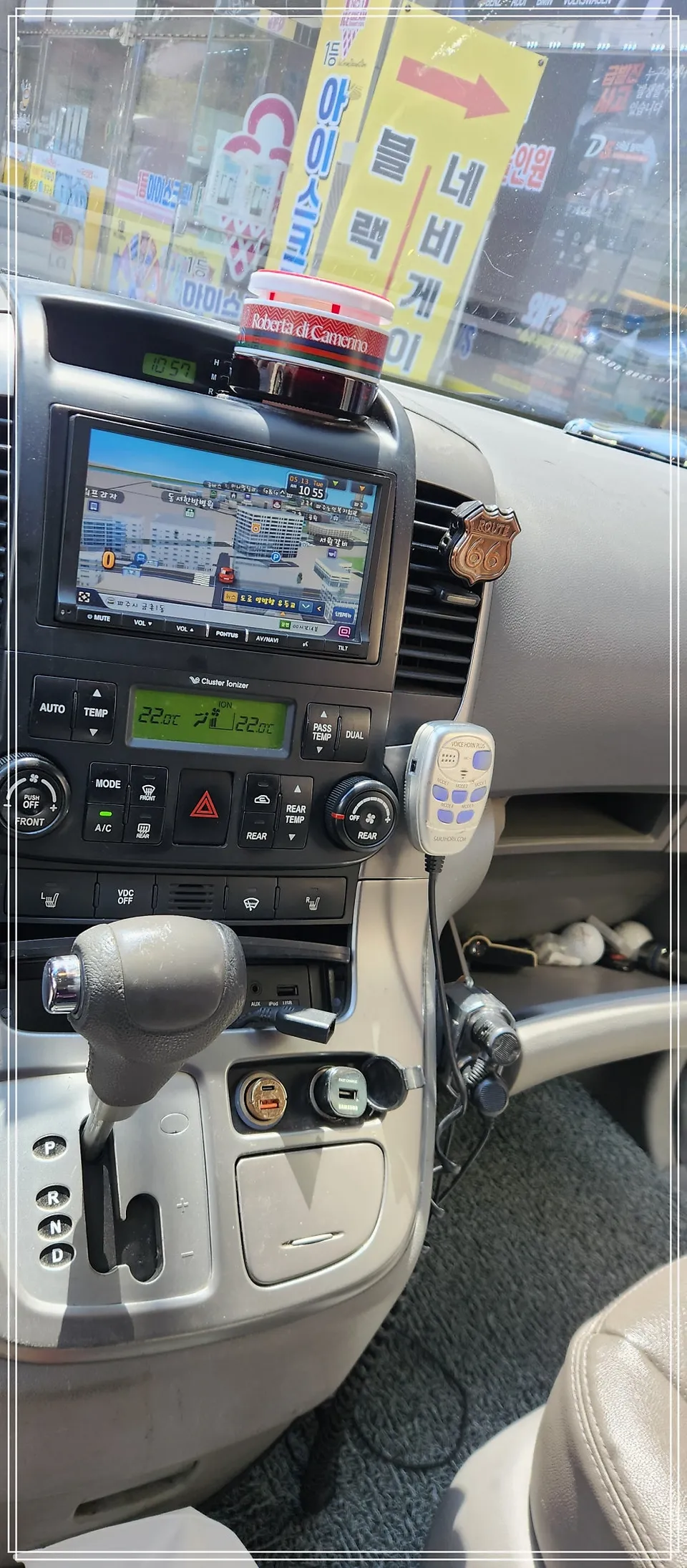 Kia CarnivalのAndroid Auto・CarPlay取付事例 施工写真 3-2