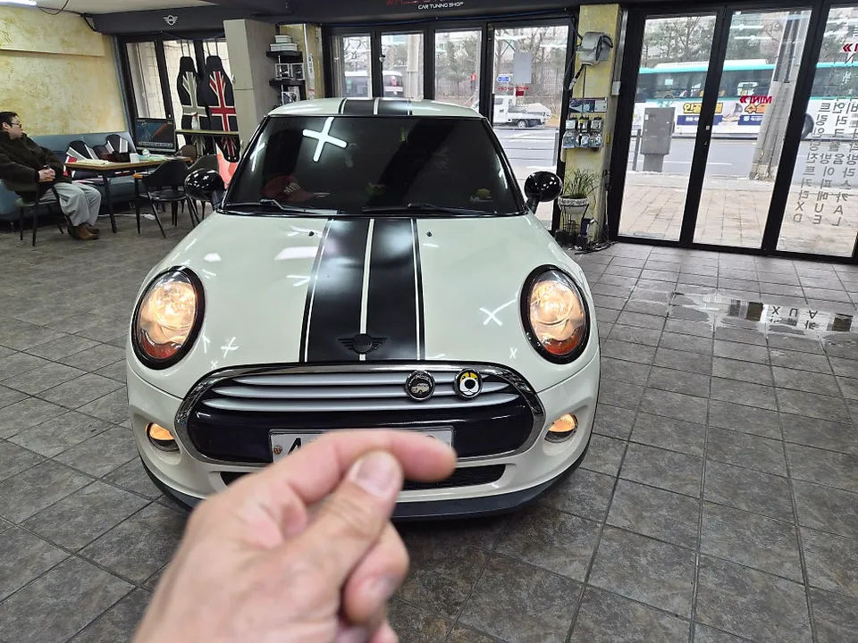 BMW MINI Cooper lighting upgrade installation result
