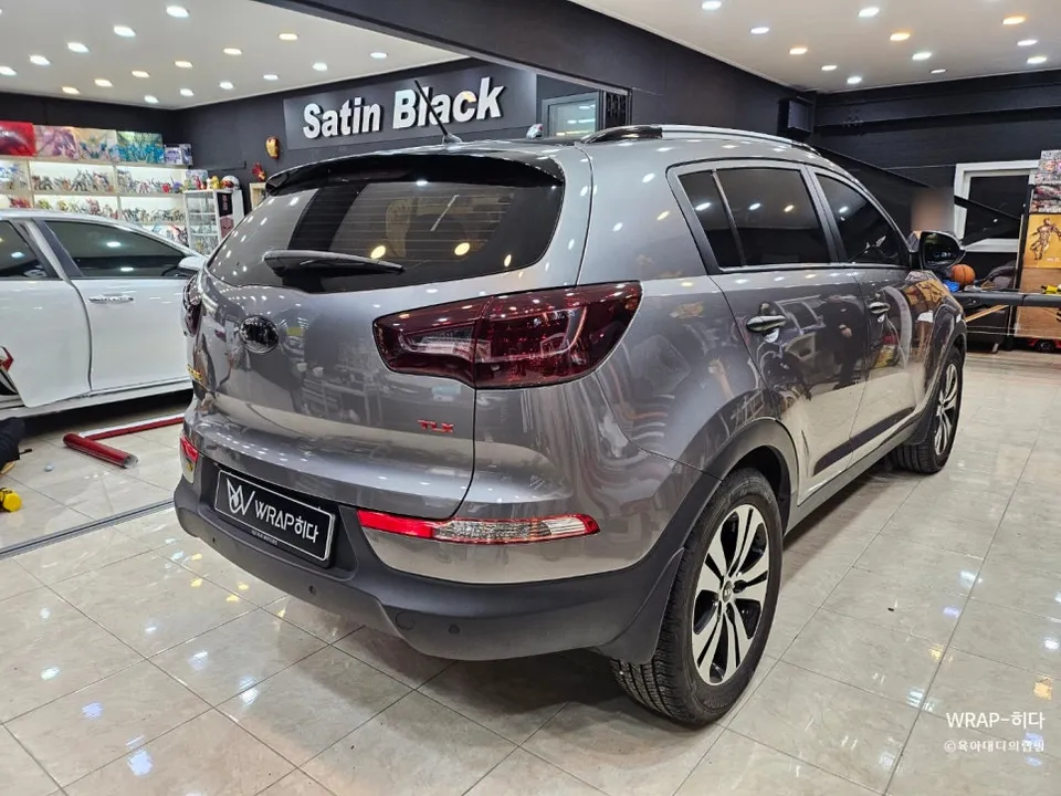 Kia Sportageのカーラッピング事例｜費用目安・仕上がり 施工写真 2-3
