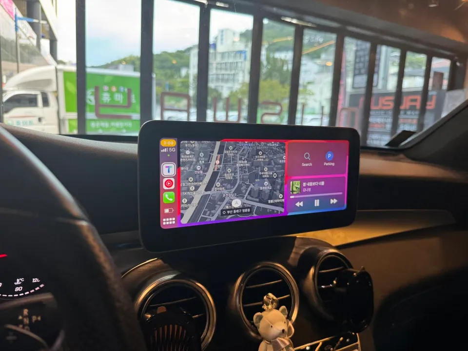 Mercedes-Benz GLCのAndroid Auto・CarPlay取付事例 施工写真 6