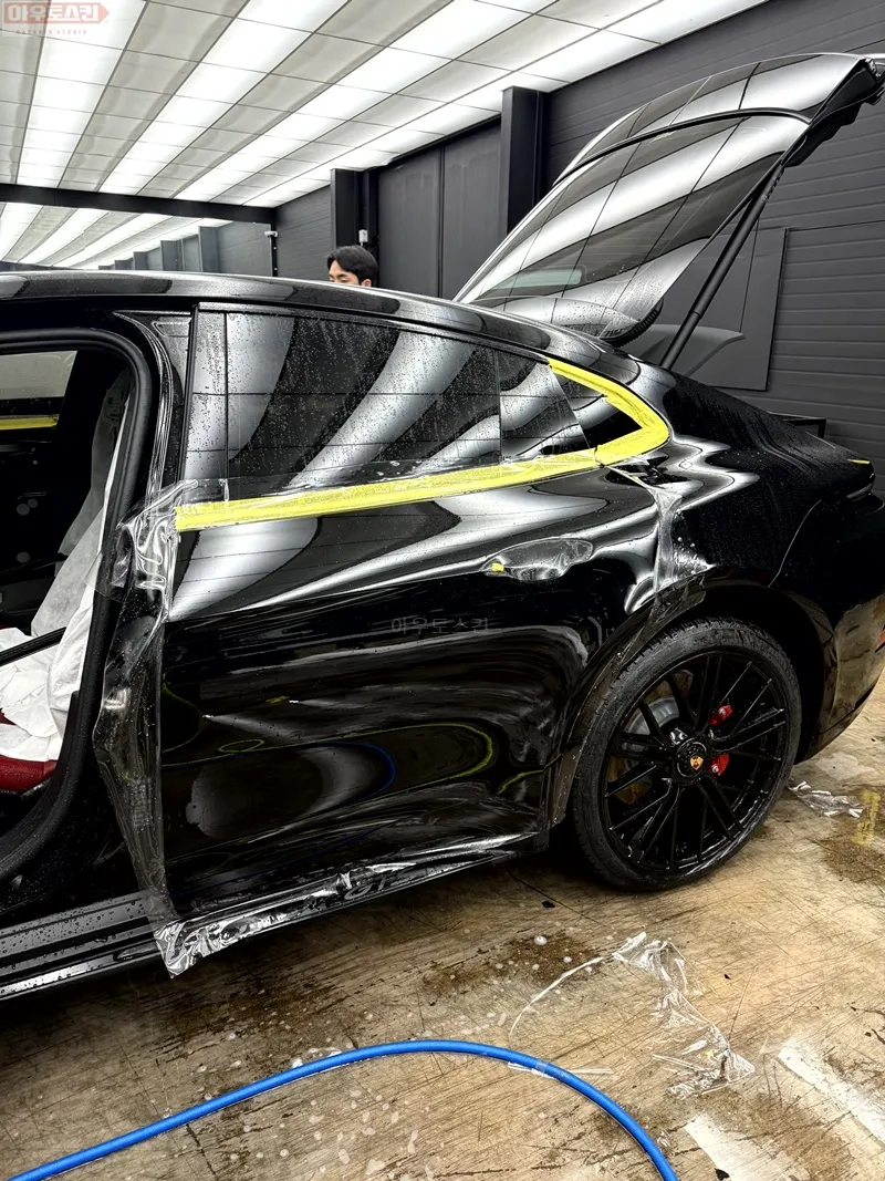 Porsche Panamera ppf - Porsche Panamera PPF Review: Flawless Protection & Shine photo 3