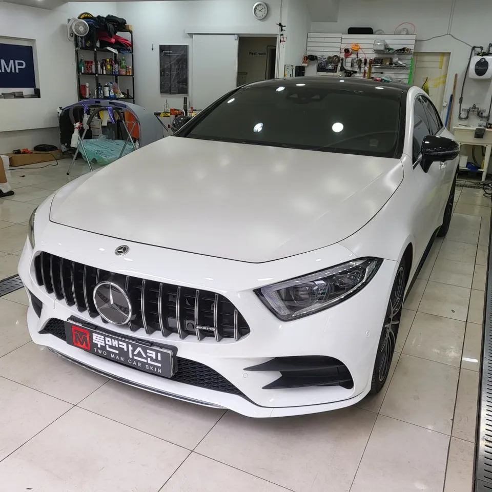 Mercedes-Benz CLSのカーラッピング事例|費用目安・仕上がり 施工写真 3-1