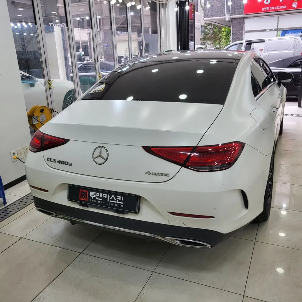 Mercedes-Benz CLSのカーラッピング事例|費用目安・仕上がり 施工写真 1-2