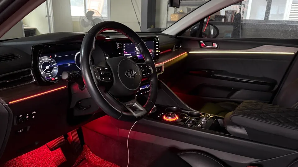 Kia K5 DL3 ambient lighting - Kia K5 DL3 Ambient Lighting Review: Glow RGB Air photo 3