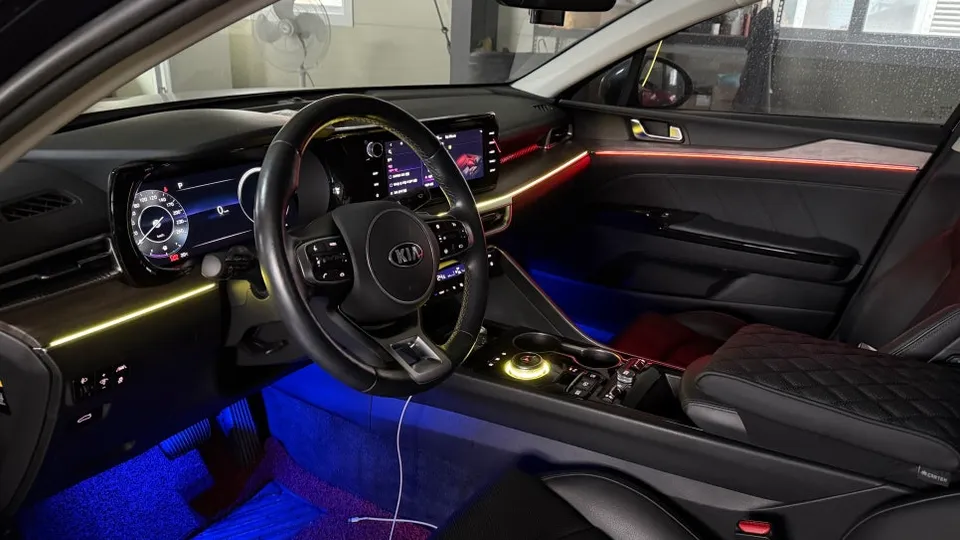 Kia K5 DL3 ambient lighting - Kia K5 DL3 Ambient Lighting Review: Glow RGB Air photo 4