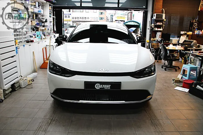 Kia EV6 Ambient Lighting Review — Cost & Results Before