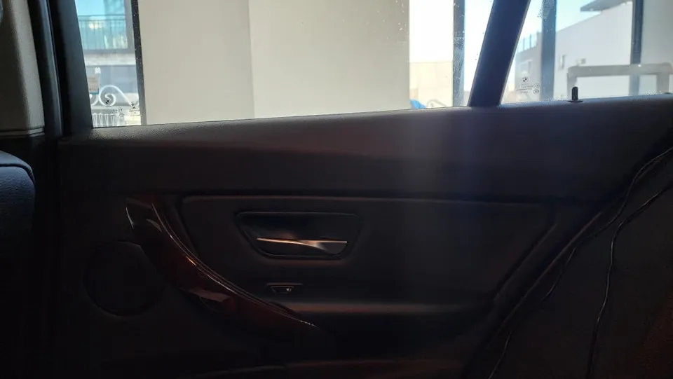 BMW 3 Series F30 Ambient Lighting Review - Cost & Results photo 9