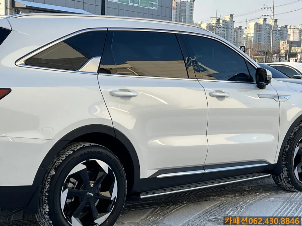 Kia Sorento MQ4のカーフィルム施工事例|費用目安・仕上がり 施工写真 3-1