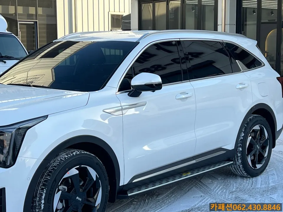 Kia Sorento MQ4のカーフィルム施工事例|費用目安・仕上がり 施工写真 2-3