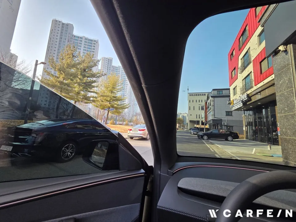 Tesla Teslaのカーフィルム施工事例|費用目安・仕上がり 施工写真 1-2