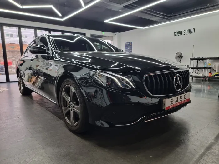 Mercedes-Benz E-Class W213 Ambient Lighting Review Before