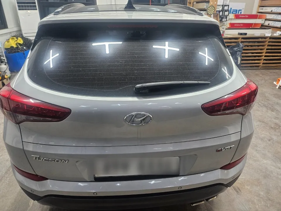 Hyundai Tucsonのカーフィルム施工事例｜費用目安・仕上がり 施工写真 1-1