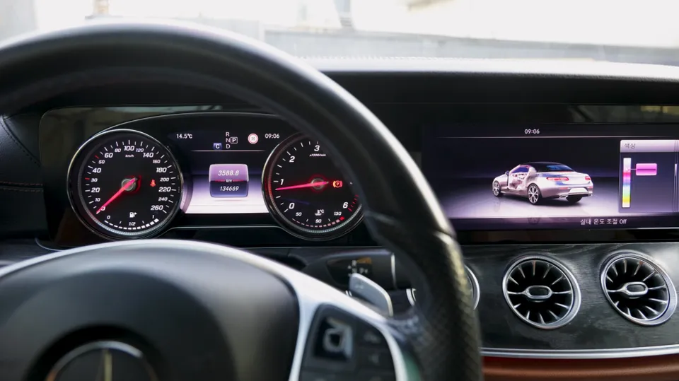 Mercedes-Benz E-Class Ambient Lighting Upgrade — Enhanced Interio After