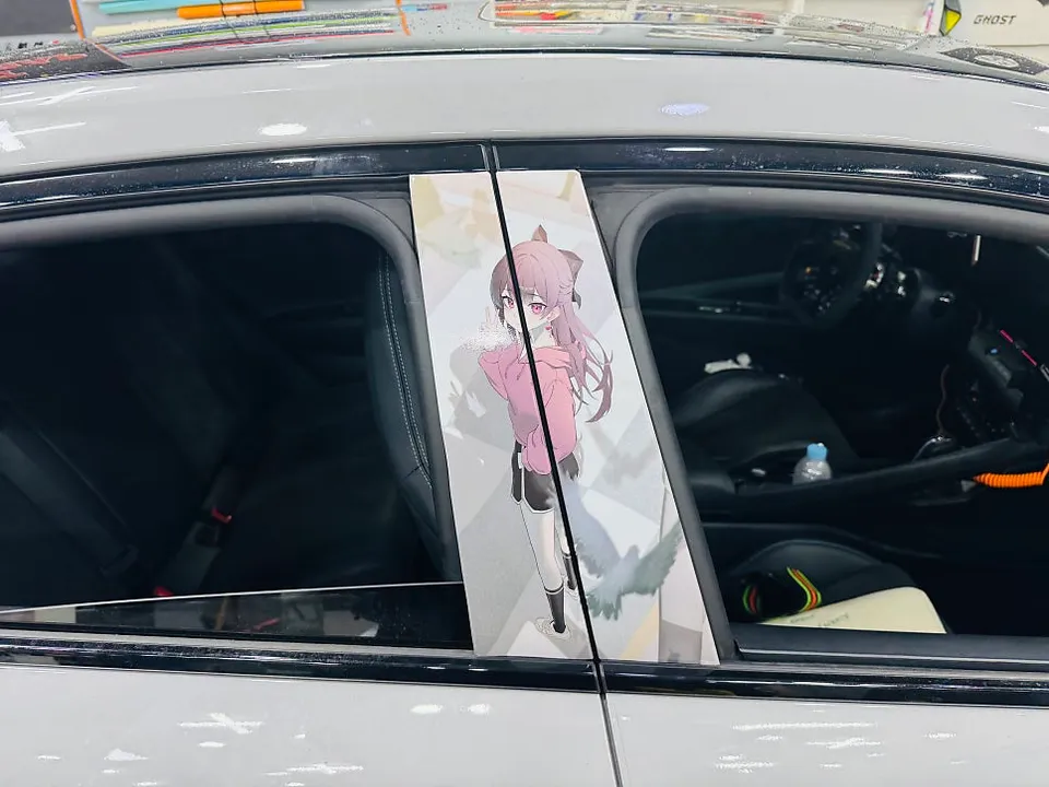 Hyundai Elantra Nのカーラッピング事例｜費用目安・仕上がり 施工写真 3-2
