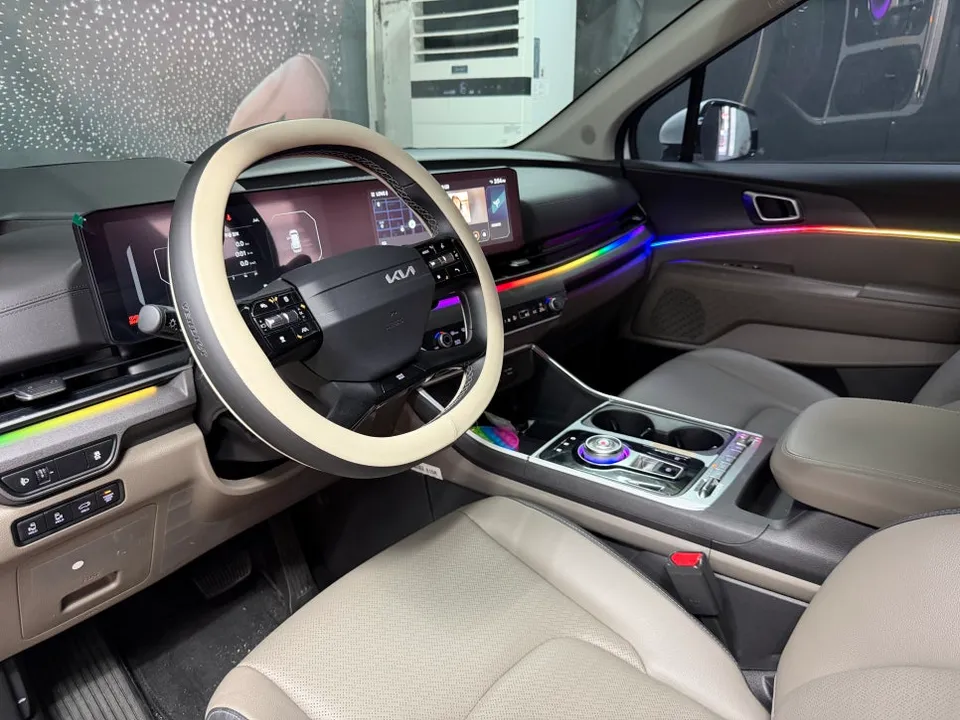 Kia Carnival KA4 ambient lighting - Kia Carnival KA4 Ambient Lighting Review - Cost & Results photo 5