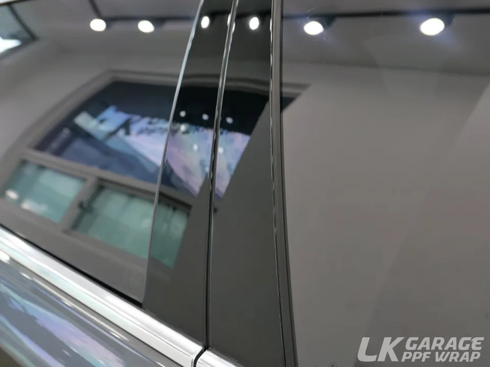 BMW 7 SeriesのPPF施工事例|費用目安・仕上がり 施工写真 1-2