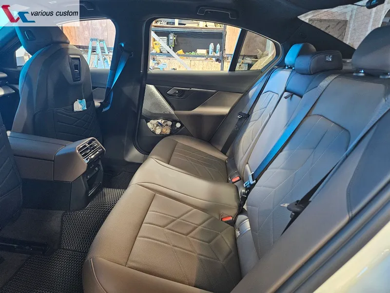 BMW 5 Series G60 interior customization - BMW 5 Series G60 Interior Customization Review photo 4