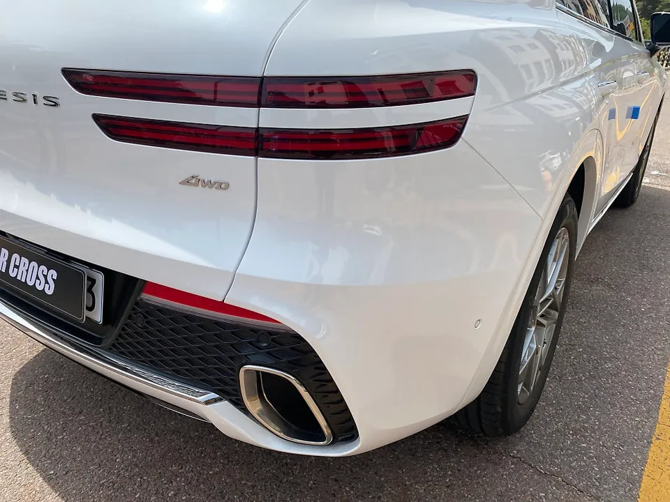 Genesis G70 PPF施工事例|費用目安と仕上がり 施工写真 1-2