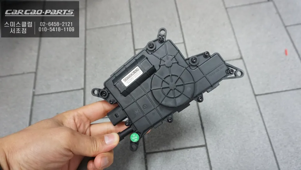 Kia Carnival KA4 oem options - Kia Carnival KA4 Oem Options Installation Review — Cost photo 3