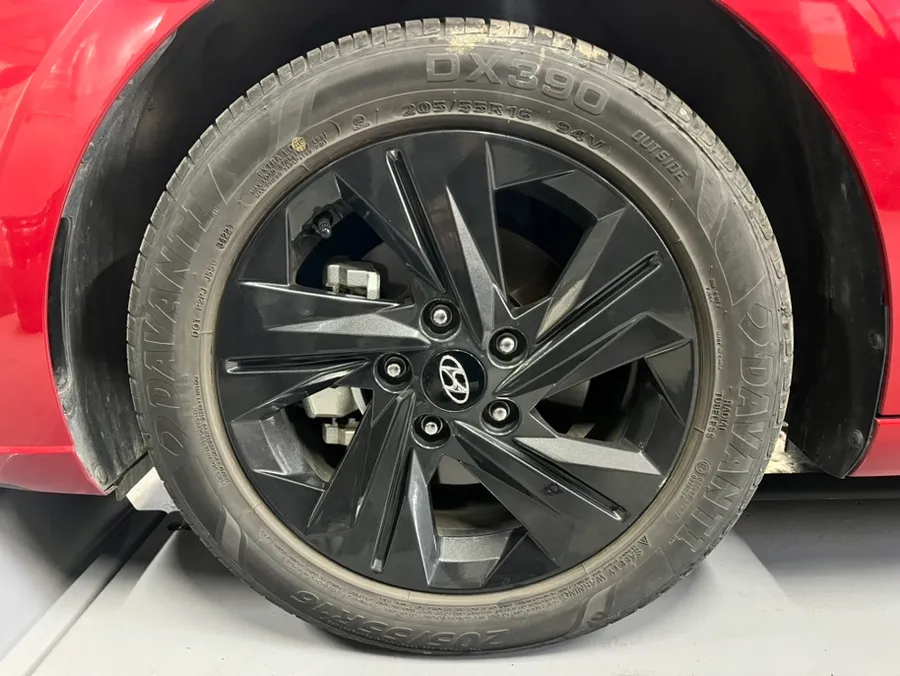 Hyundai Elantra wheel repair - Hyundai Elantra Wheel Repair & Painting Review photo 4
