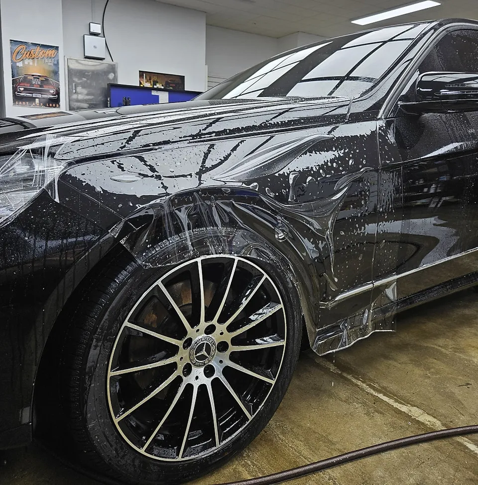 Mercedes-Benz Eクラス W212 PPF施工事例｜費用目安・仕上がり 施工写真 1-2