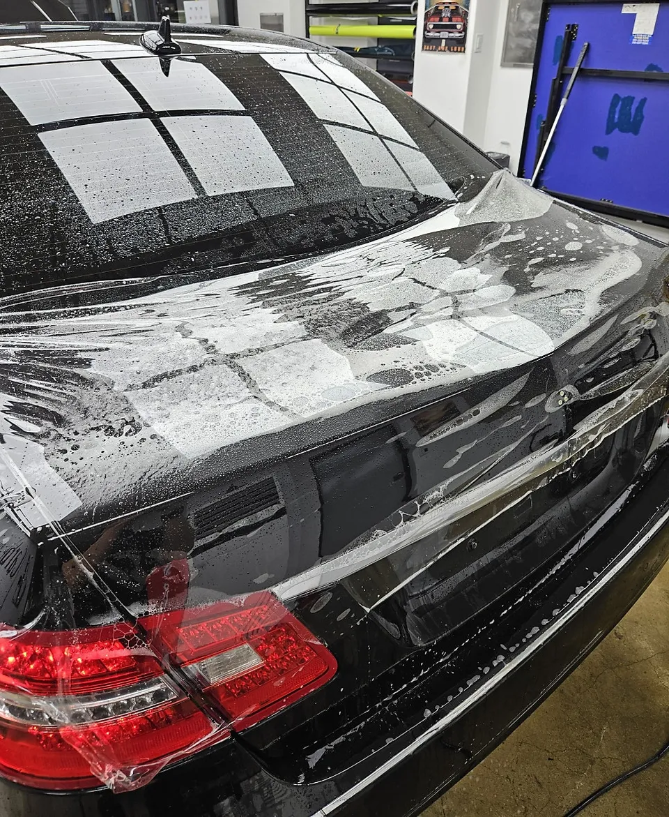 Mercedes-Benz Eクラス W212 PPF施工事例｜費用目安・仕上がり 施工写真 1-3