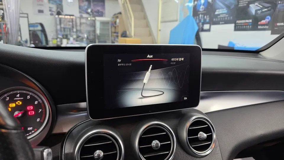 Mercedes-Benz GLC android head unit - Mercedes-Benz GLC Android Head Unit Upgrade Review photo 3