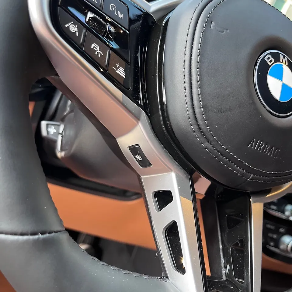 BMW 5 Series G30 steering wheel - BMW G30 5 Series Steering Wheel Customization Review photo 6