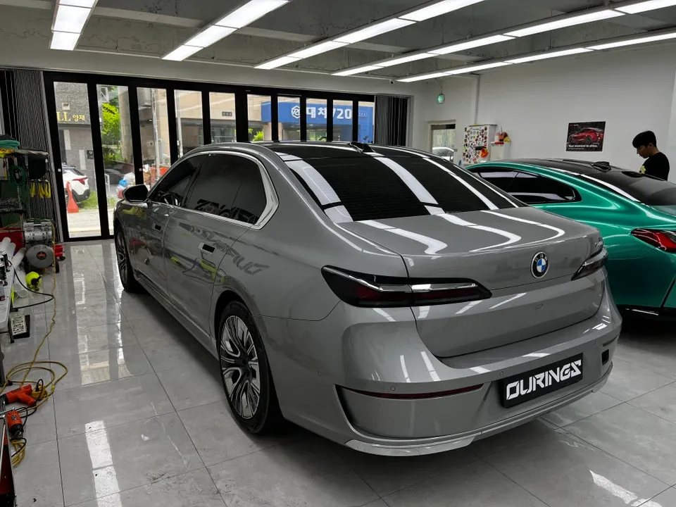 BMW 7 Seriesのカーラッピング事例｜費用目安・仕上がり 施工写真 1-3
