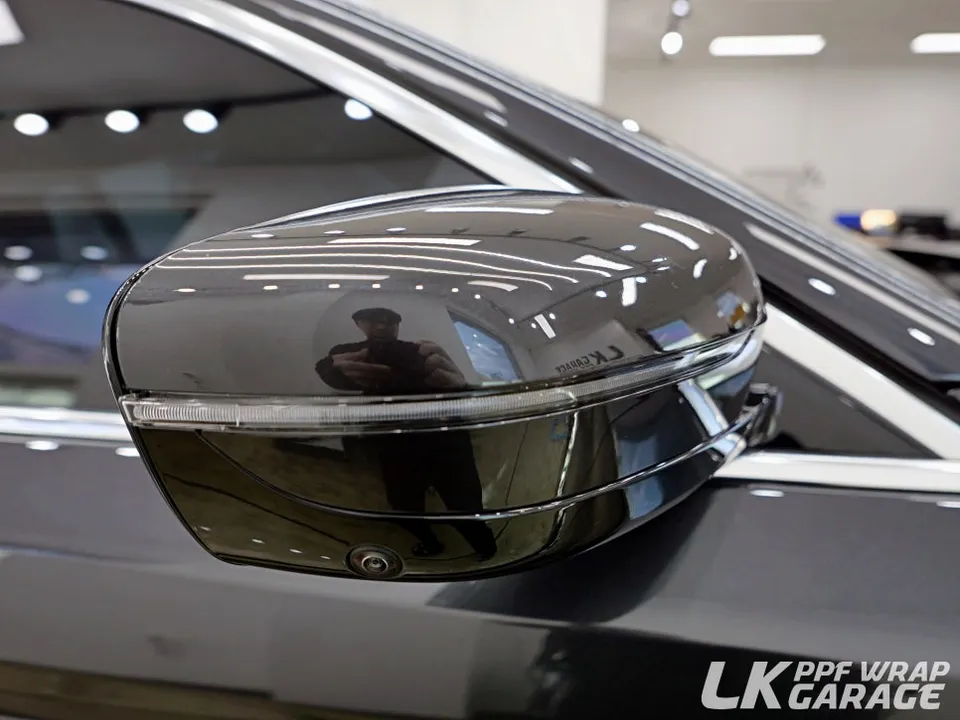 BMW 5 SeriesのPPF施工事例|フロントバンパー保護 施工写真 1-2