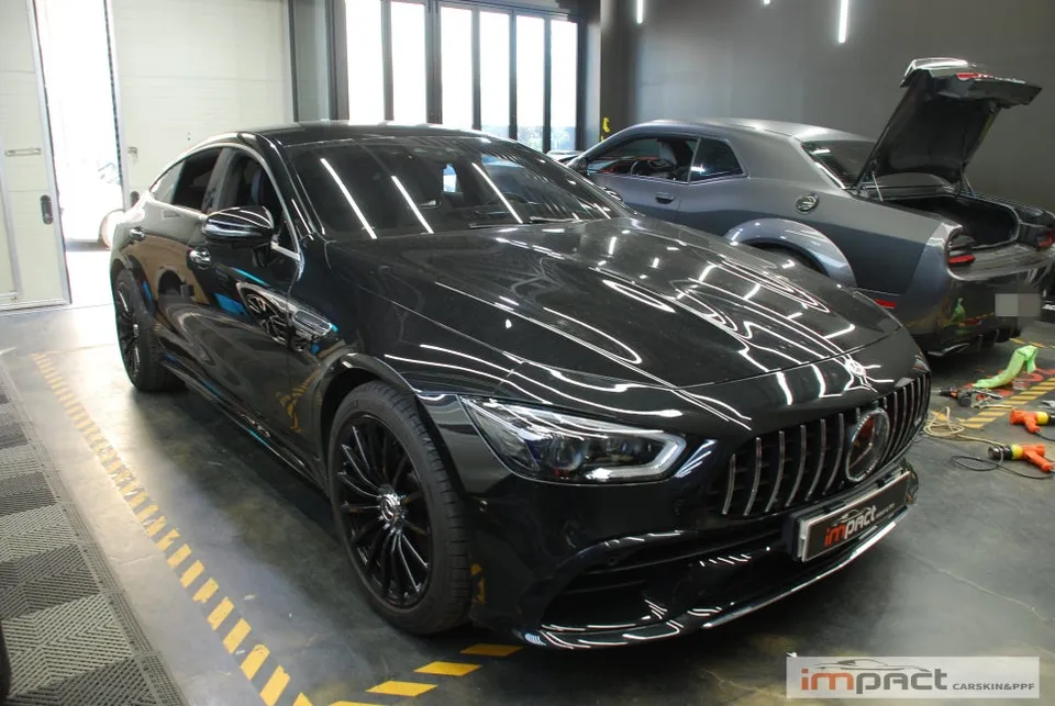 Mercedes-Benz AMG GT 43 カーラッピング事例|オールブラック化 施工写真 3-1