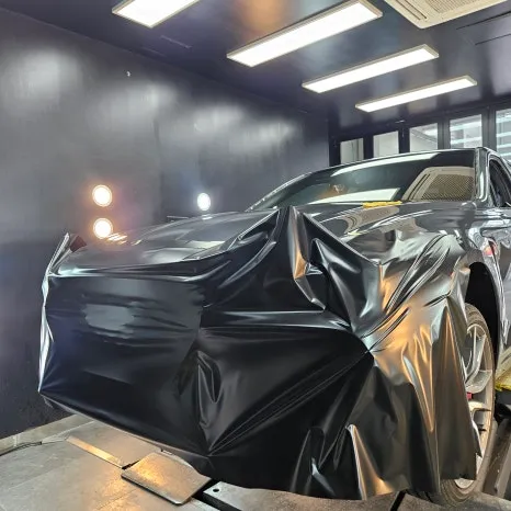 BMWのカーラッピング事例 施工写真 3-2